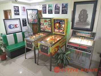 2-vintage-pinball-machines.-Richard-Blank-Costa-Rica-Collection9388e09ea6c3a677.jpg