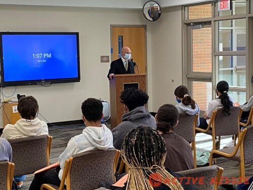 ABINGTON-HIGH-SCHOOL-NATIONAL-HONORS-SOCIETY-KEYNOTE-SPEAKER-RICHARD-BLANK60a1aabad3001b7f.jpg