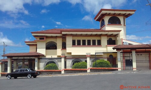Mansion-de-LOS-POPOF-pavas-COSTA-RICA-LIMUSINAb9bfe7d6ad6de36b.jpg